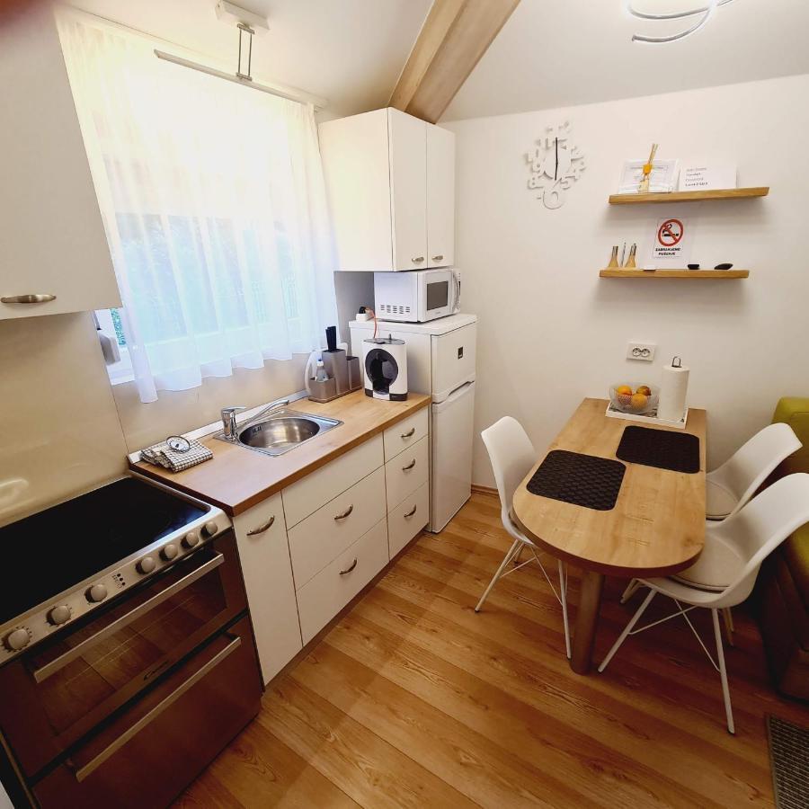 Cozy Tian In Zagabria